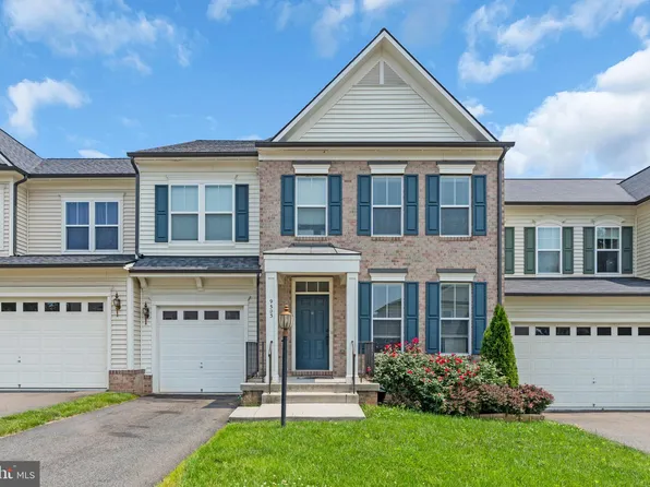 9303 Angel Falls St, Bristow, VA 20136