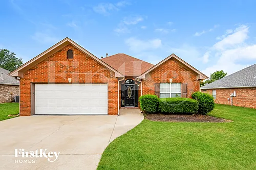 146 Hickory Point Dr Photo 1