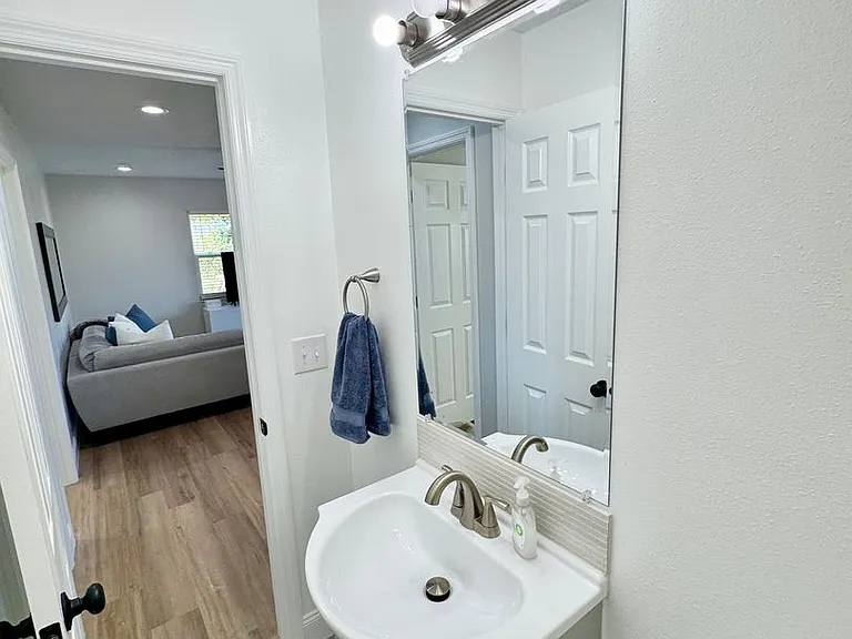 439 Carroll St — Photo 26