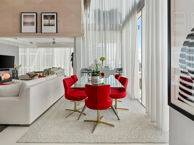 1040 Biscayne Blvd #Penthouse 4607 — Photo 16