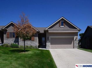 17108 Emmet St, Omaha, NE 68116