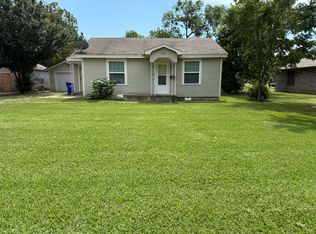 700 North Ave, Whitesboro, TX 76273