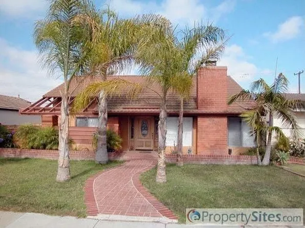 1050 Camelot Way, Oxnard, CA 93030