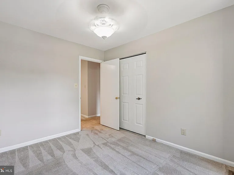 2917 Village Spring Ln — Photo 20