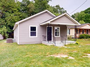20 W Edgerton St, Smithfield, NC 27577