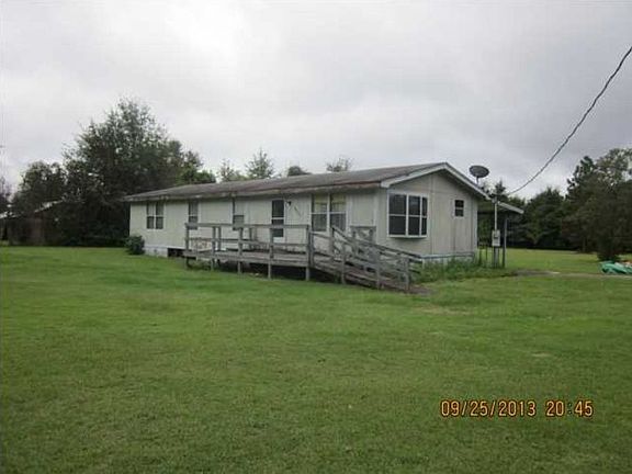 4th image of 4611 Pine Circle Dr