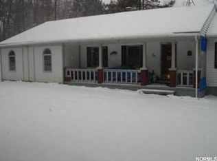 6464 Dewey Rd, Thompson, OH 44086