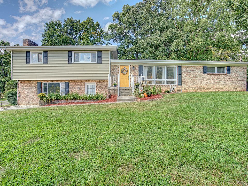 1st image of 212 Lovedale Dr