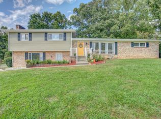 212 Lovedale Dr, Bristol, TN 37620