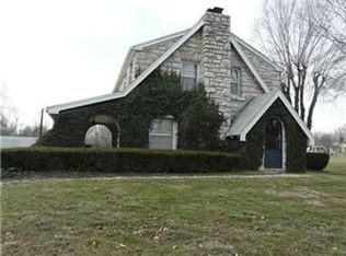 15211 E Truman Rd, Independence, MO 64050