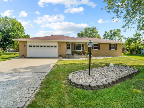 2084 E 3000th Rd N, Bourbonnais, IL 60914