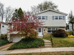 3813 Dorchester Rd, Philadelphia, PA 19154