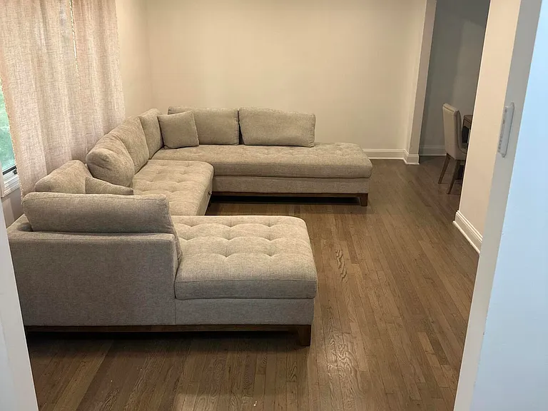 422 W Lake Ave — Photo 2