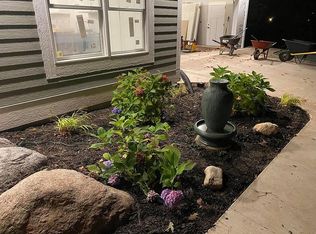 2755 Spring Green Dr, Fruitport, MI 49415