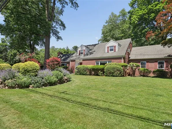 1 S Park Dr, Tenafly, NJ 07670
