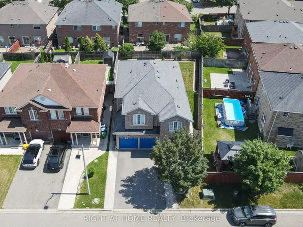 3 Silverbell Ct, Brampton, ON L7A 3V3