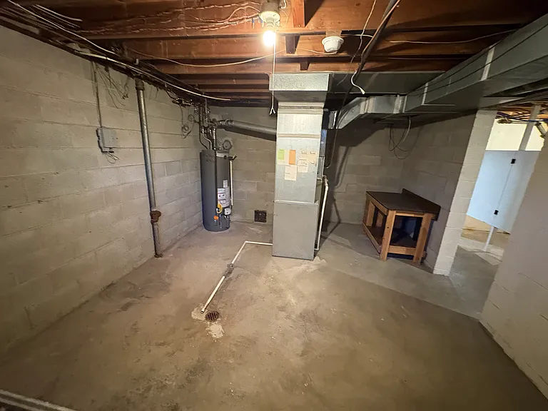 3251 Tremont Rd — Photo 12