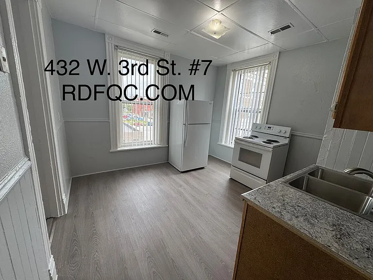 432 W 3rd St #7 — Photo 2