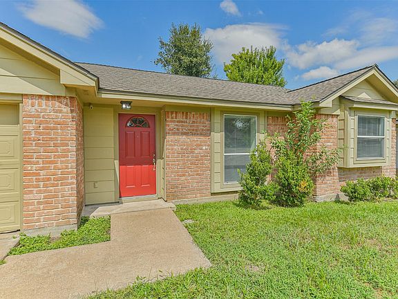 2nd image of 15646 Pagehurst Dr