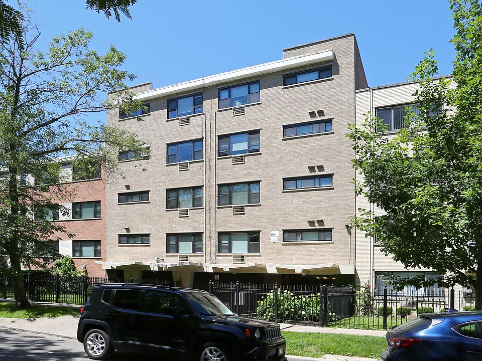 1st image of 6006 N Kenmore Ave APT 301