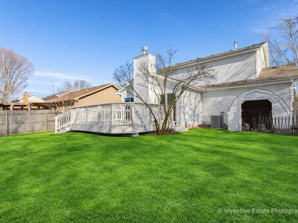 3128 Quincy Ln, Aurora, IL 60504