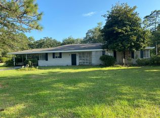 10 Davis Bayou Cres, Ocean Springs, MS 39564