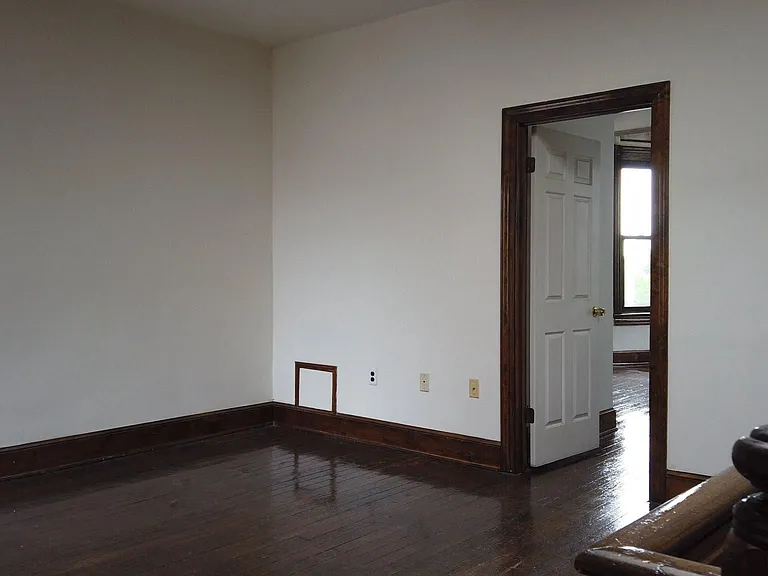 604 9th St NE #9 — Photo 20