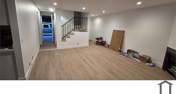 3 bed, 1310 sqft, $3,100 — Photo 4