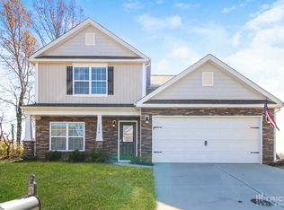 1690 Pinnacle Oaks Dr, Rural Hall, NC 27045