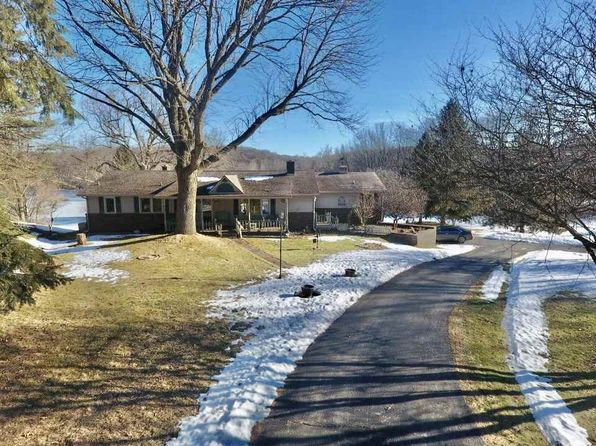 910 Old Sorrel Dr Lapeer Mi 48446 Zillow