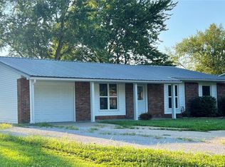 1059 Ravenwood Dr, Montgomery City, MO 63361