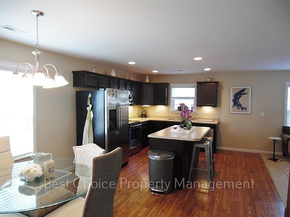 3rd image of 37 Maravista Ave #99