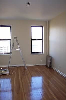 Large MBR. We were replacing all lights when this pic was taken