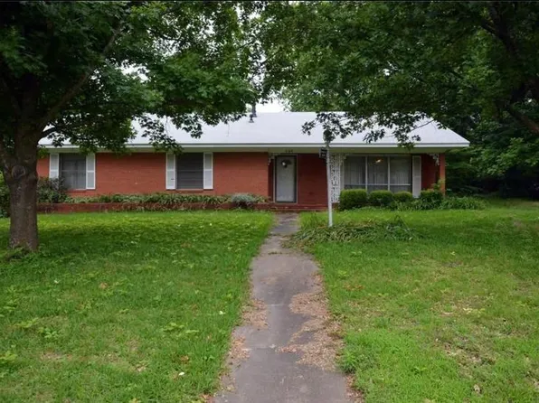 604 Kaufman St S, Mount Vernon, TX 75457