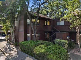 820 Camelback Pl, Pleasant Hill, CA 94523