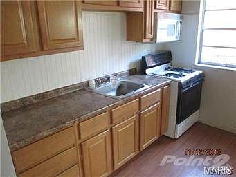 5th image of 3731 Geraldine Ave