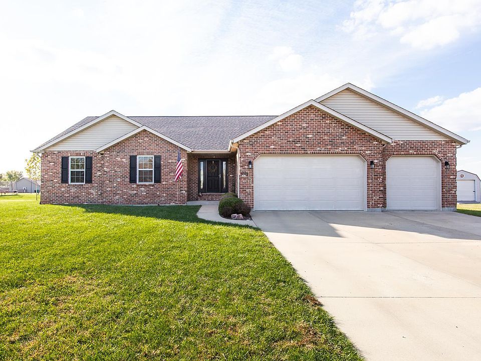 1013 Saint Peter Ave, Saint Libory, IL 62282 Zillow