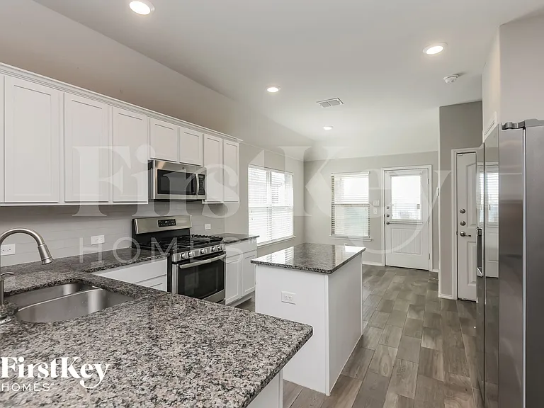 5825 Dew Plant Way — Photo 5