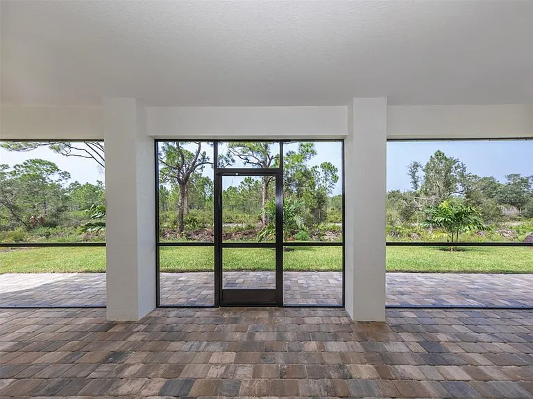 17566 De Miranda Ave — Photo 26