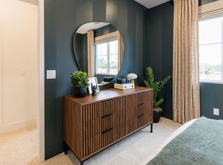 717 Miravar Pl, Vista, CA 92081