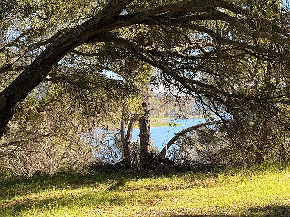 5th image of 15805 Uvas Rd