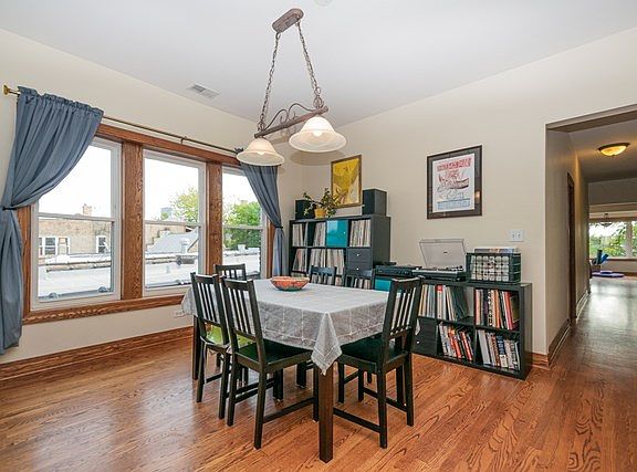 4th image of 1462 W Bryn Mawr Ave APT 3