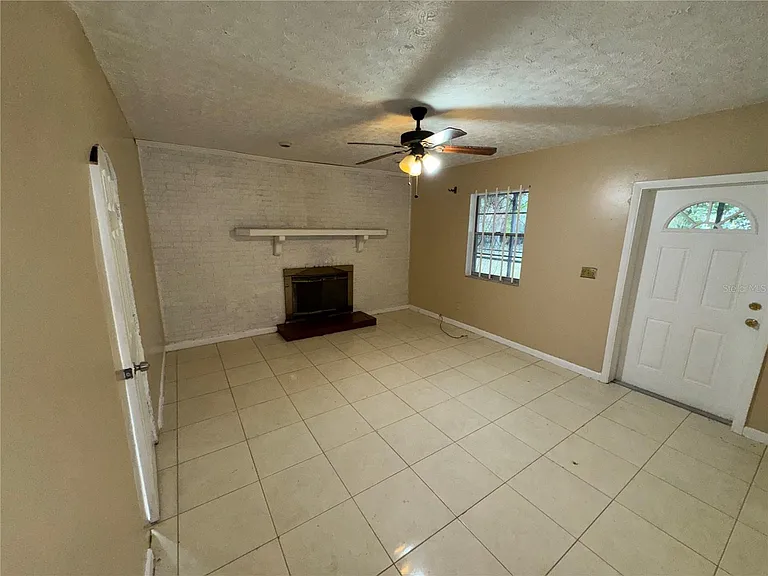 3011 E Flora St — Photo 14