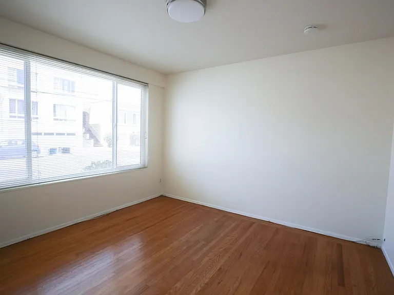 870-874 47th Ave. — Photo 10