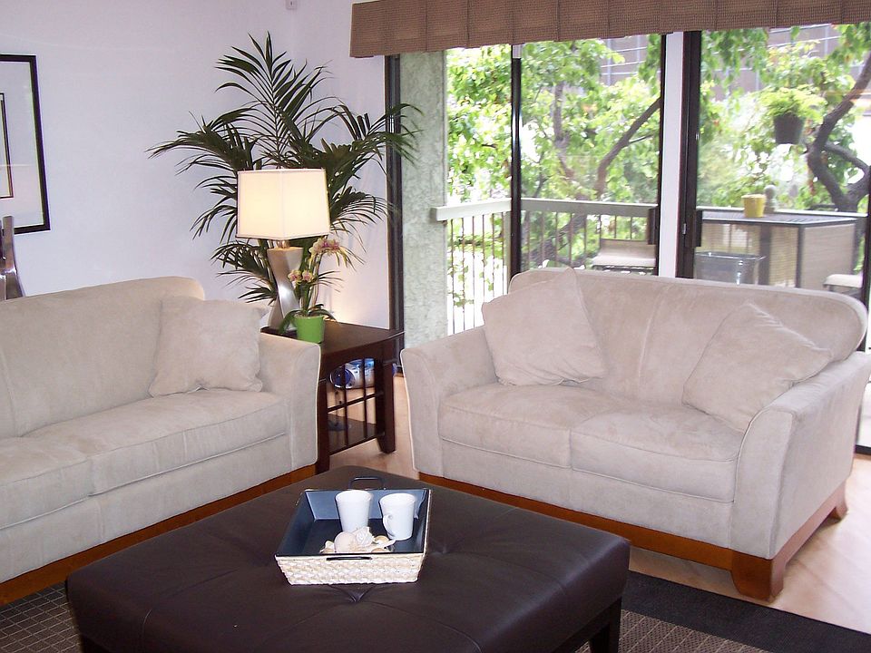 2nd image of 18324 Clark St Unit 101