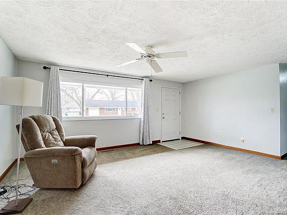 5th image of 2061 Mattis Dr