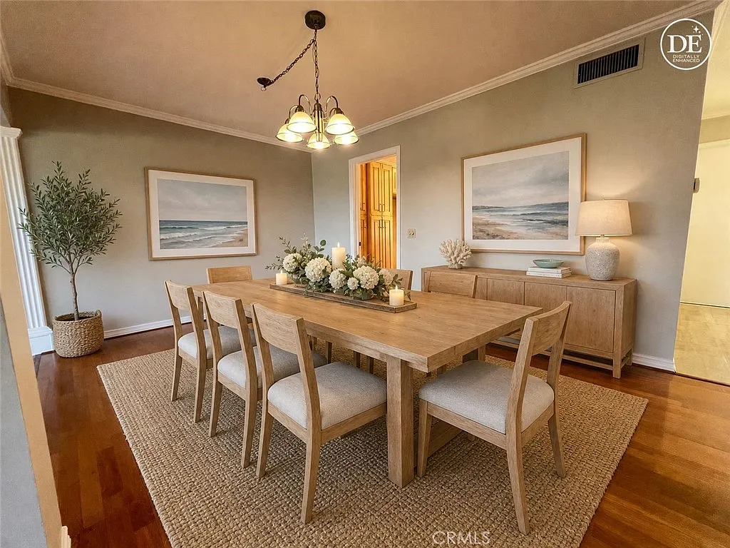 3 bed, 2.5 bath, 1913 sqft, $4,875 — Photo 3
