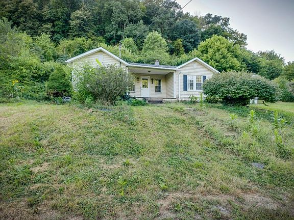 2nd image of 624 Riverview Dr
