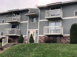 2463 Brook Ledge Rd APT 22B, Bridgeville, PA 15017