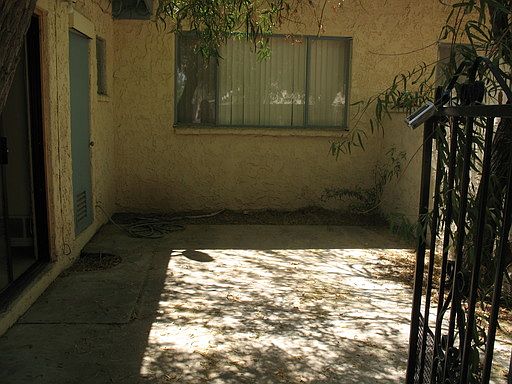 4th image of 2925 E 10th St